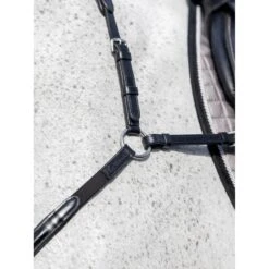 LeMieux Breastplate -Equestrian Supply Store g0a7602