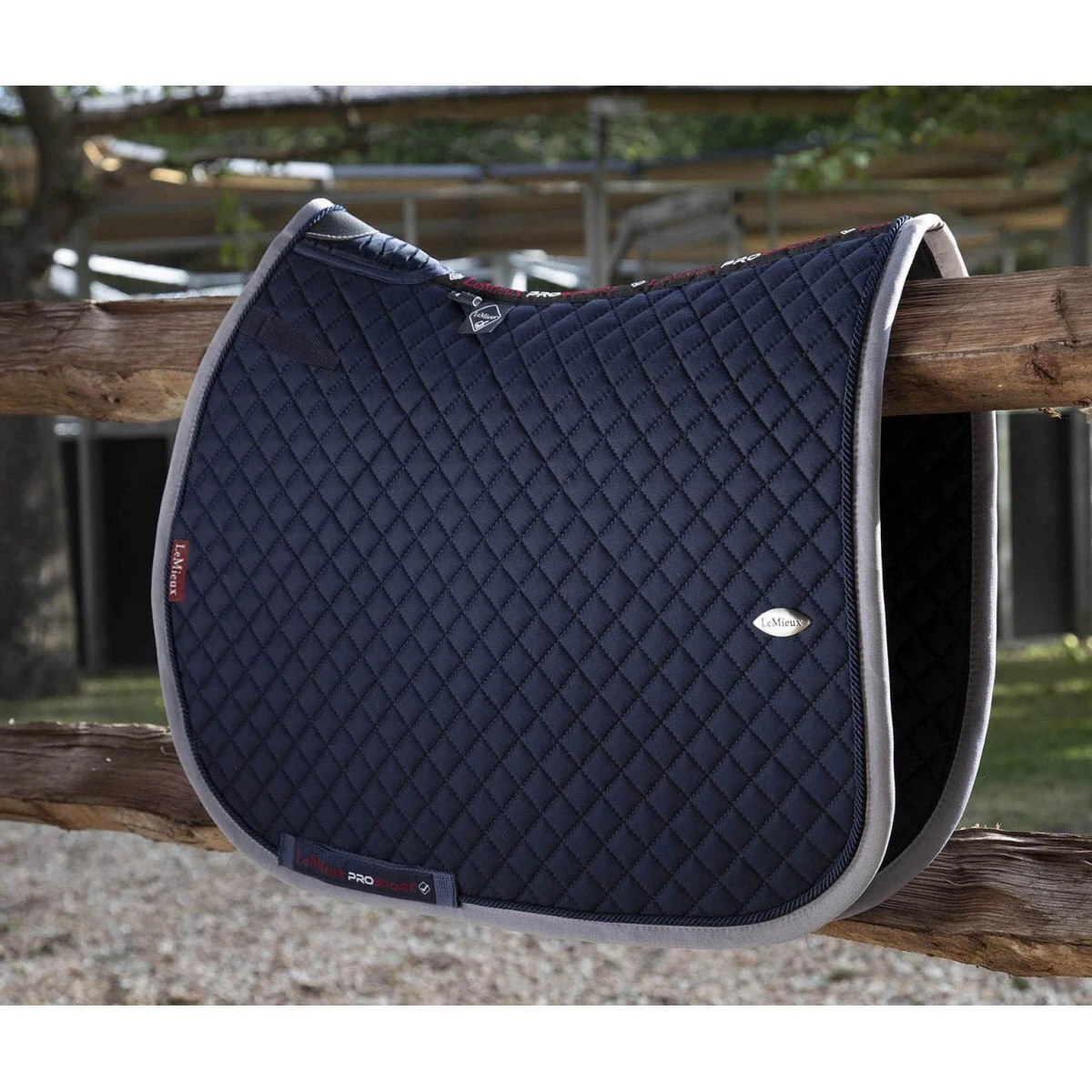 LeMieux Wither Relief Jumping Pad 6 LeMieux Wither Relief Jumping Pad - Image 6